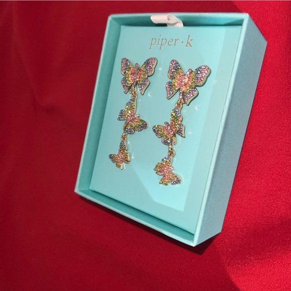 Authentic NIB - Picture 3 of 6